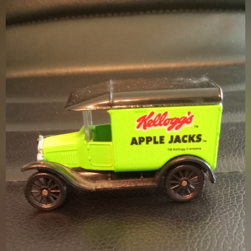 1989 Matchbox Kellogg's Apple Jacks 1921 Ford Model T